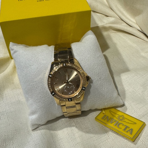 Ladies Gold Invicta Angel With a Heart 34.5mm. - Picture 2 of 8